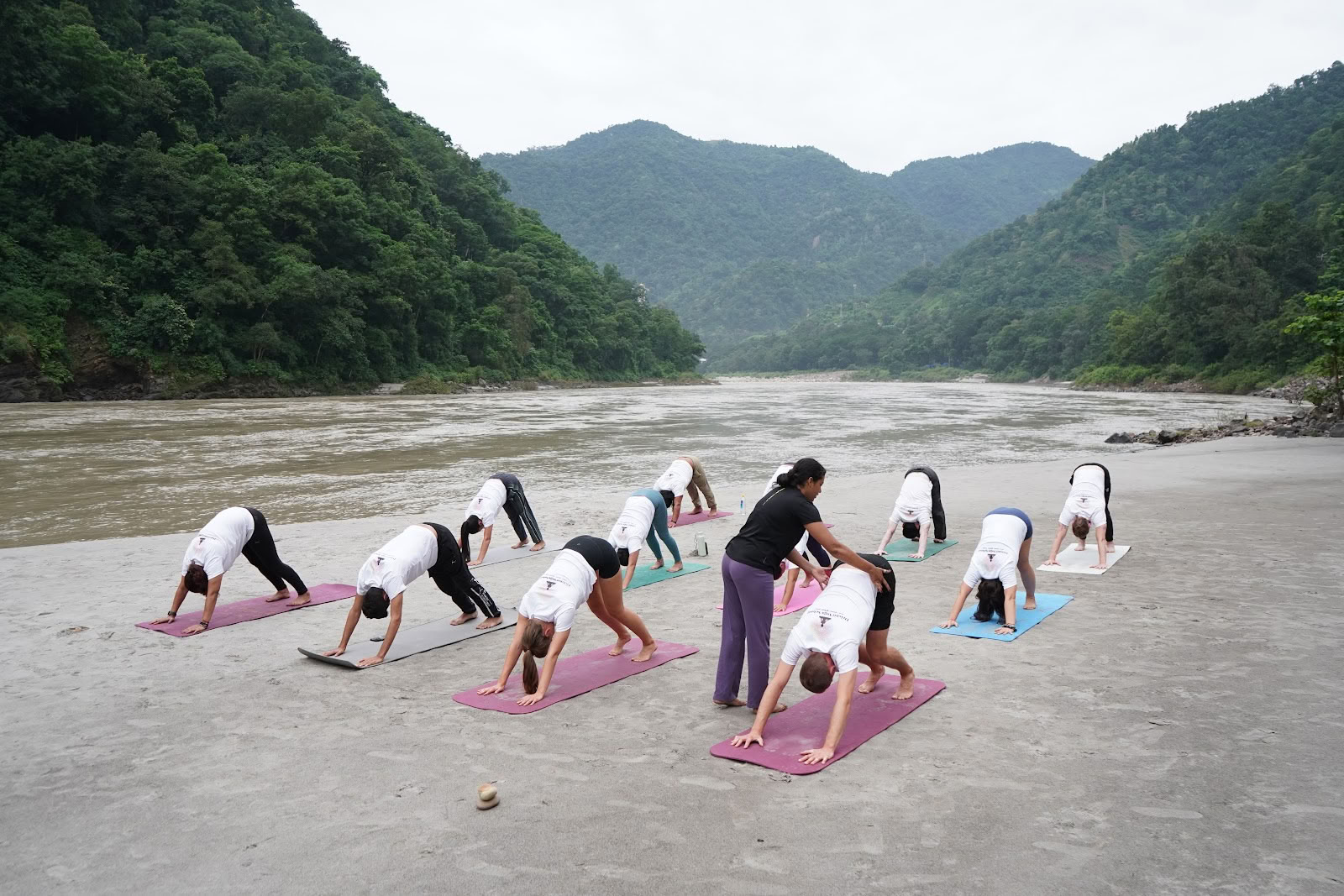 Drishti Yogaschool - Beste yogalerarenopleiding in Rishikesh