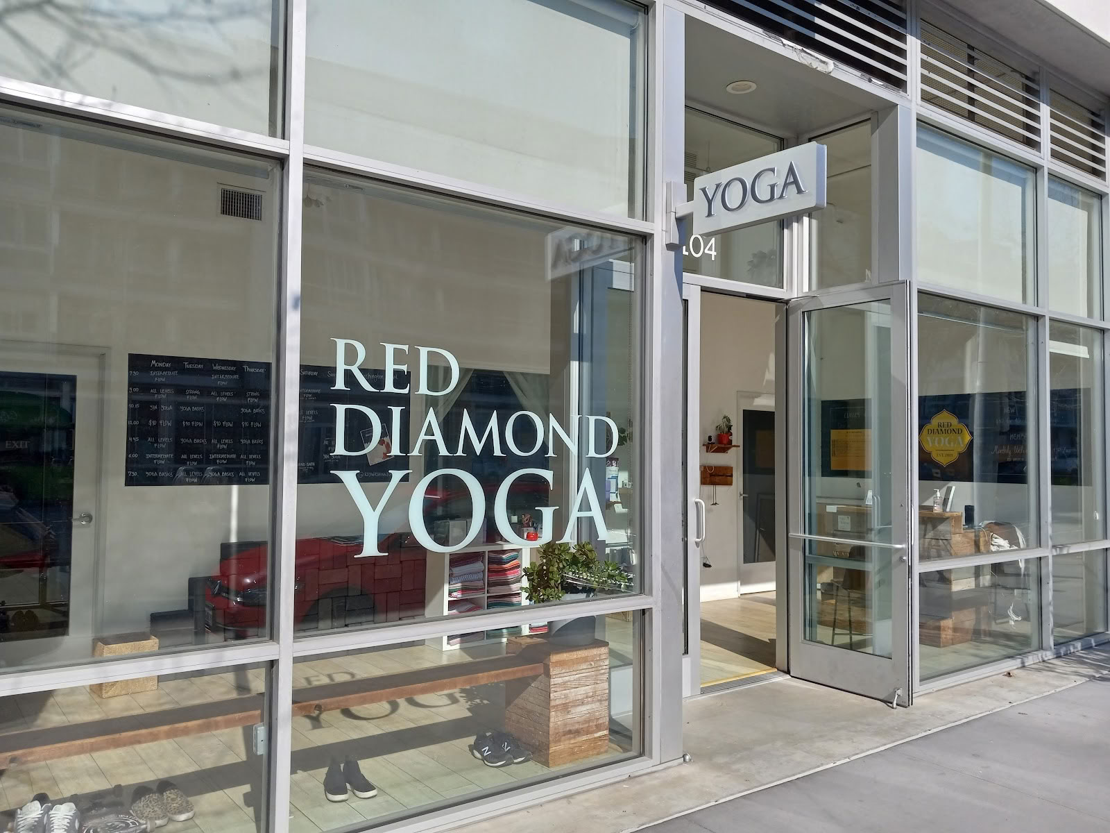 Rode Diamanten Yoga + Infraroodsauna