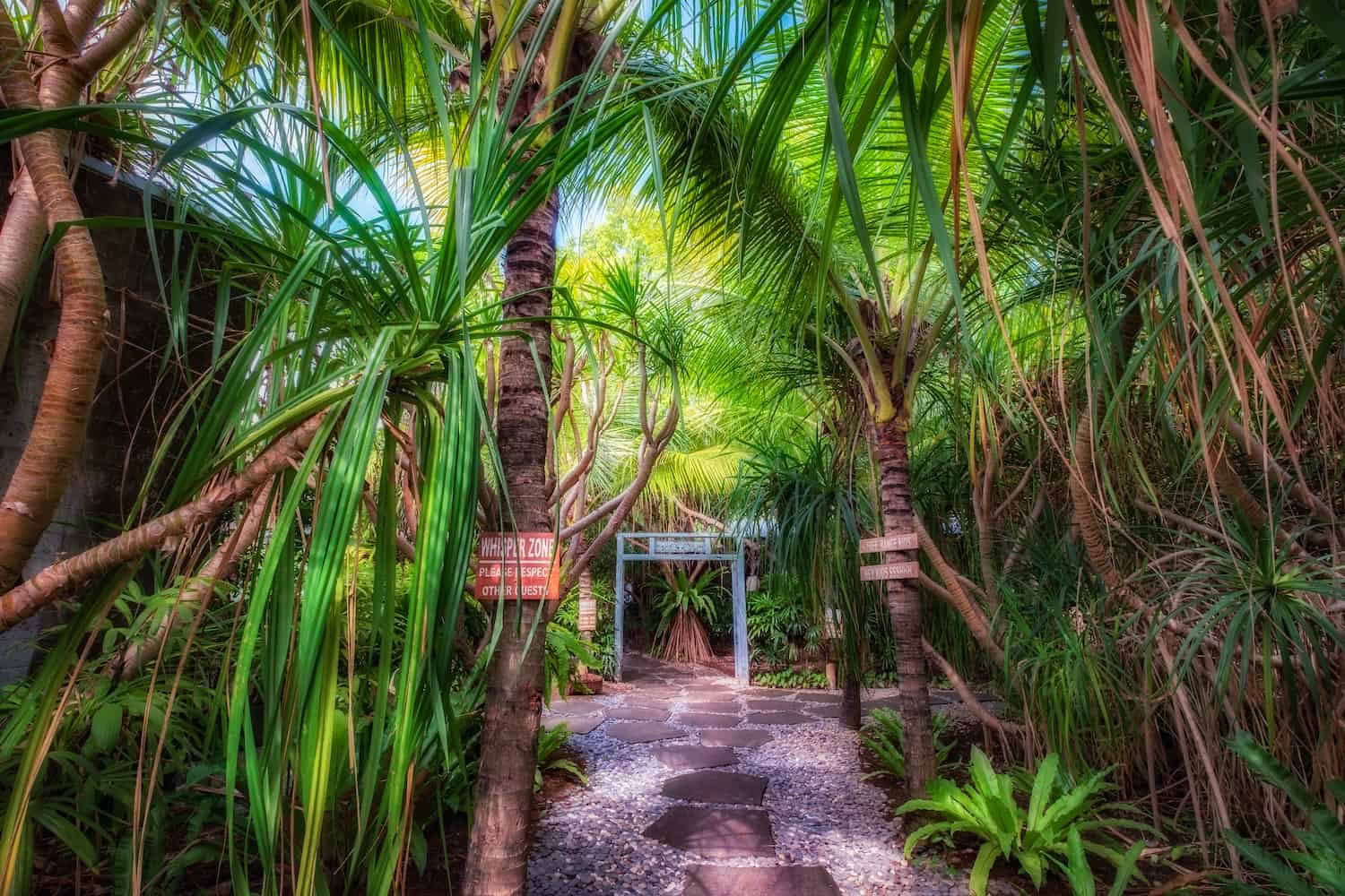 Hotel Komune en Beach Club Bali