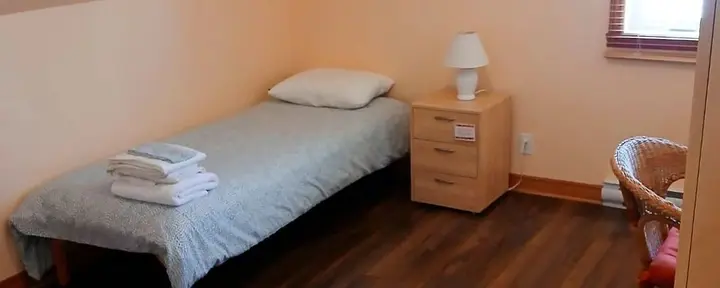 Eenpersoonskamer (gedeelde badkamer)