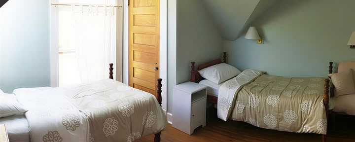 Gedeelde kamer met ensuite badkamer