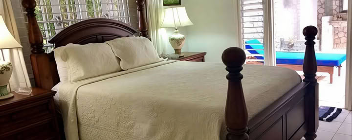 Koninginneslaapkamer in het huisje
