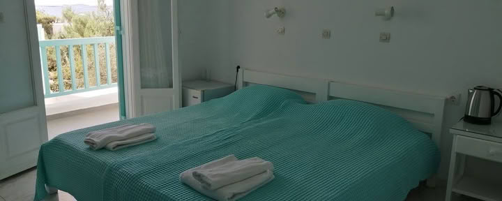 Kamer met balkon en uitzicht op zee