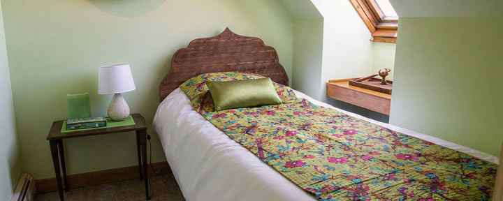 Eenpersoonskamer voor openings- en sluitingsretreat (6 nachten, 8 dagen)