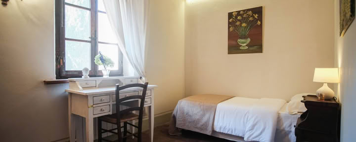 Enkele kamer met eigen badkamer
