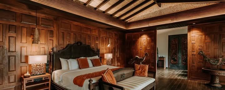 De Mantra Manor