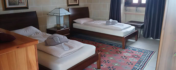 Kamer nr. 1 - Slaapkamer met 2 eenpersoonsbedden
